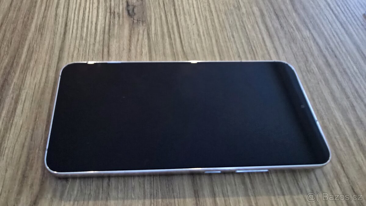 Samsung galaxy S22+ - 4