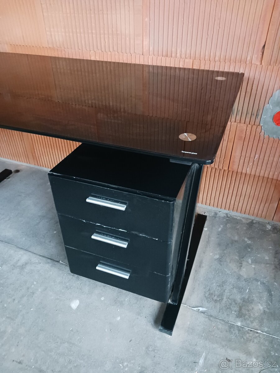 Kancelářský stůl černý skleněný - 4