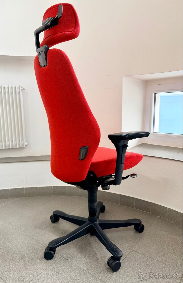 kancelářská židle Kinnarps Plus 6 - 4