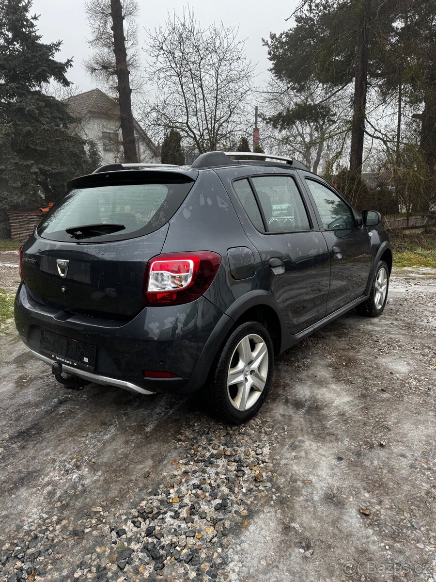 Dacia Sandero 0.9 TCe Stepway Prestige - 4