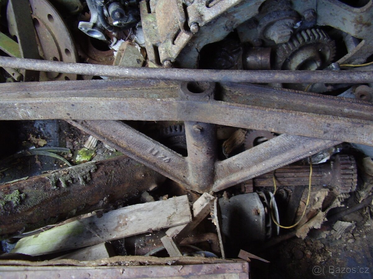 Prodám přední nápravu a díly Zetor 15 - 4