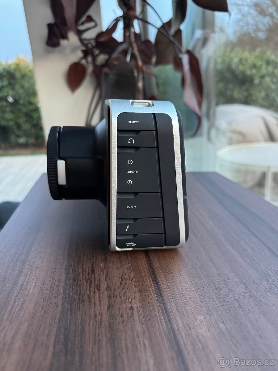 Blackmagic Production Camera 4K - 4