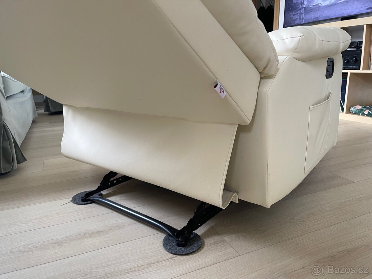 Polohovací masážní křeslo - 4