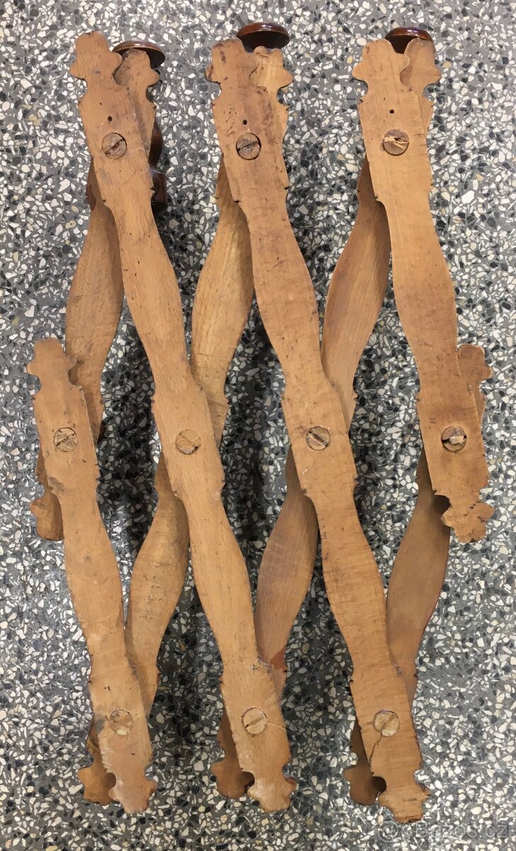 Starožitný dřevěný skládací věšák - 4