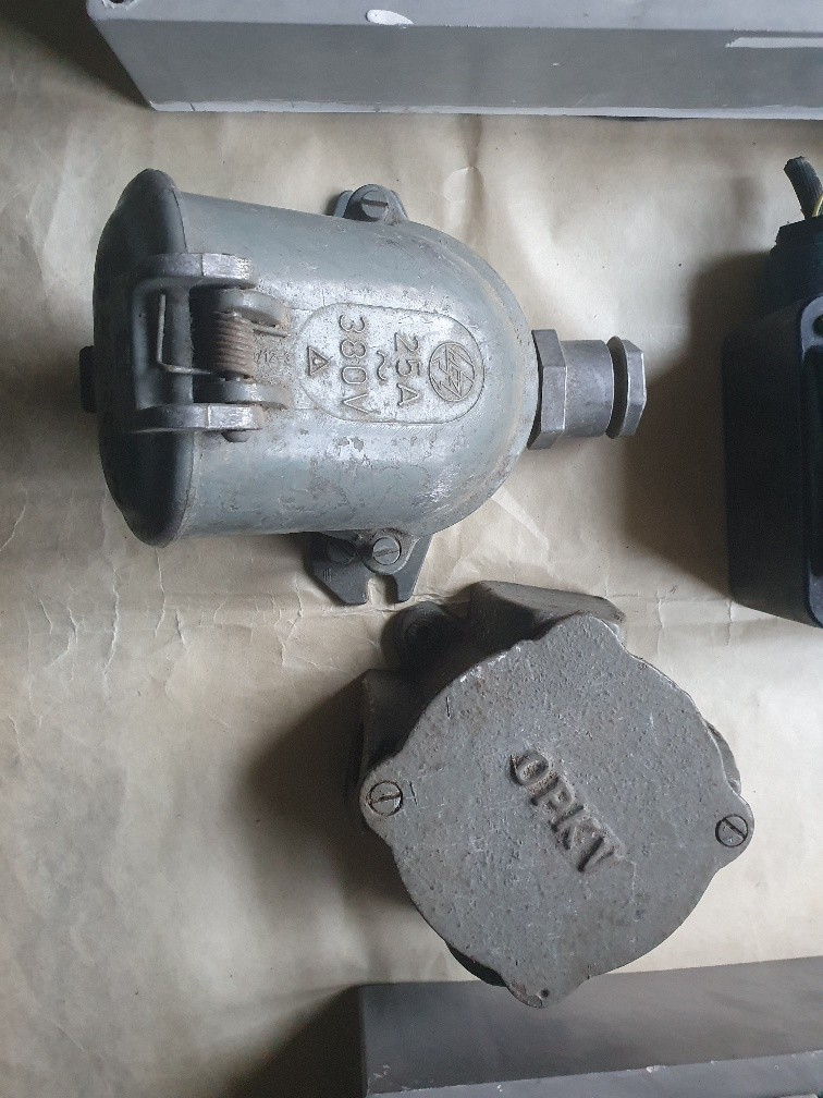 Elektroinstalace a jednotlivé prvky z elektrotechniky - 4