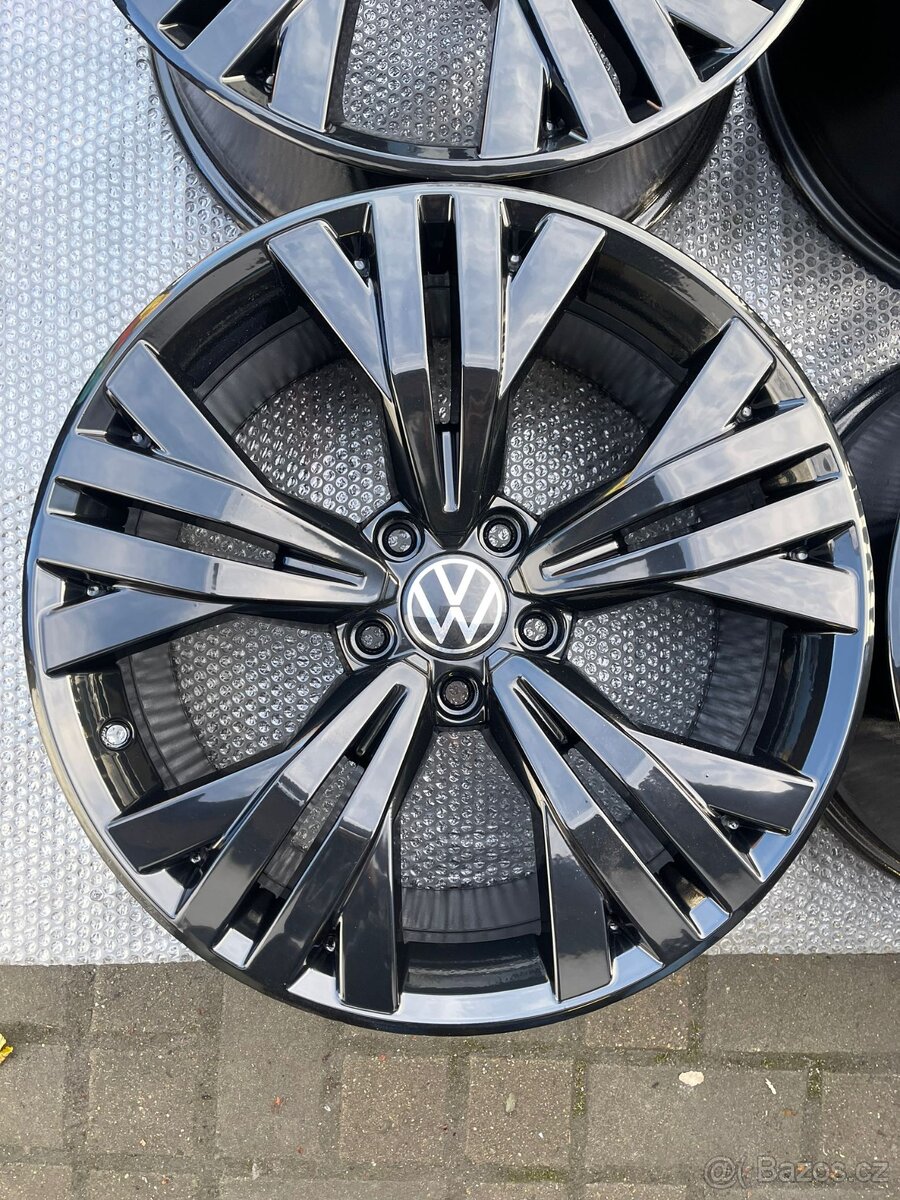 ORIGINÁL Alu Volkswagen KALAMATA R18, 5x112 - TOP STAV - 4