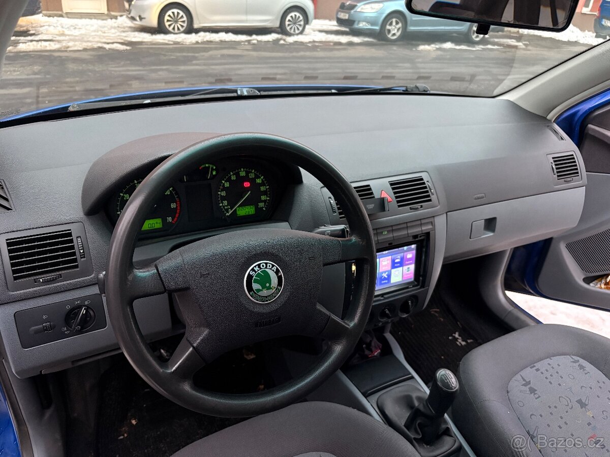 Škoda Fabia (55kW) - STK do 4.10.2026 - 4