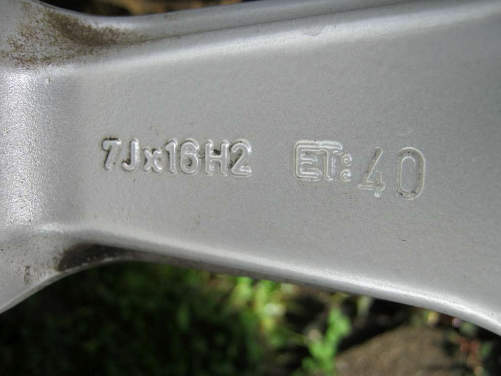 suzuki grand vitara,toyota rav4 - 4