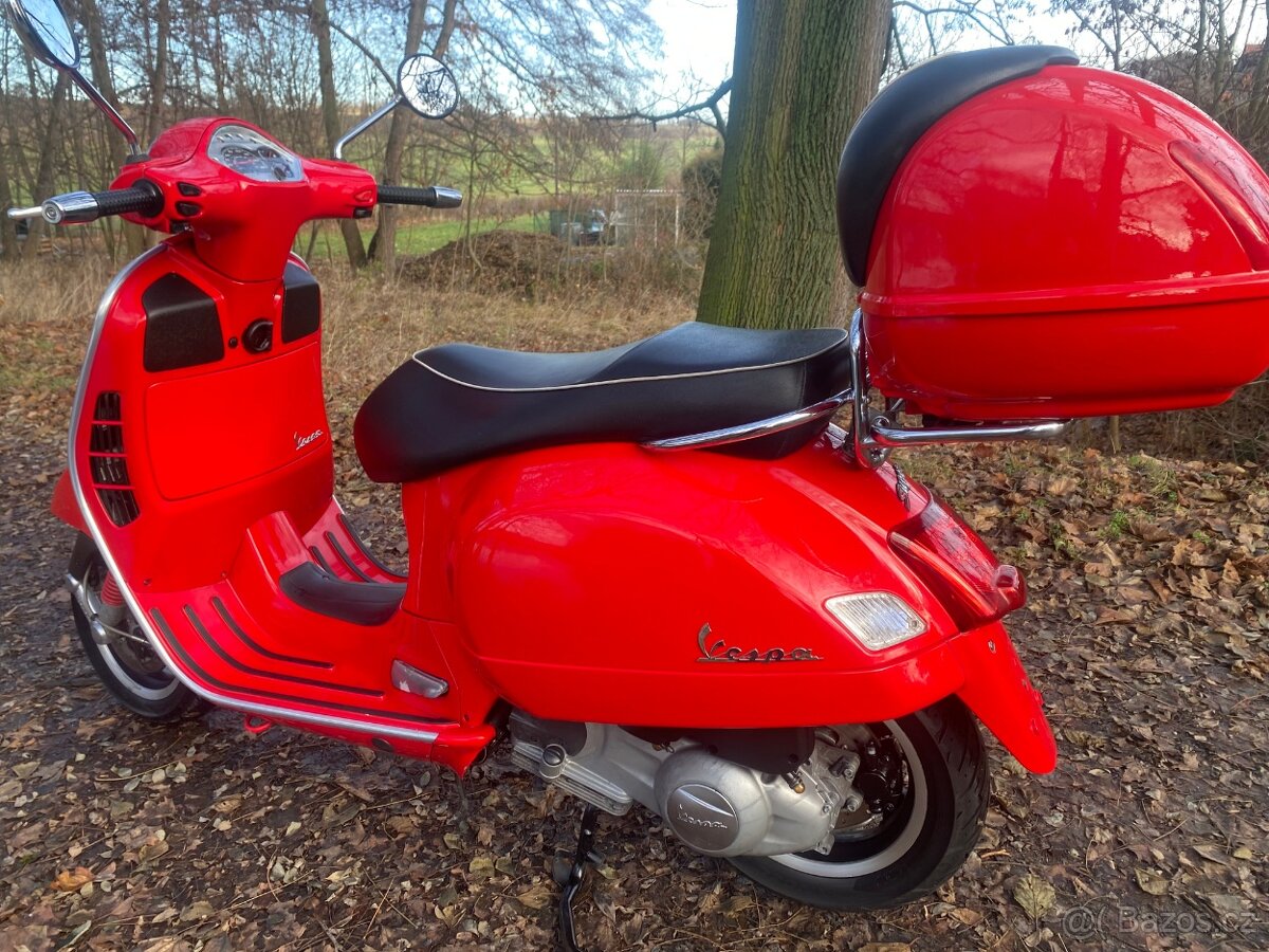 Vespa Gts 300 Super - 4
