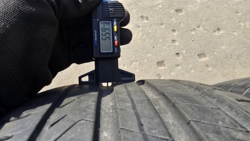 Letní pneu 235/45/18 Pirelli - 4