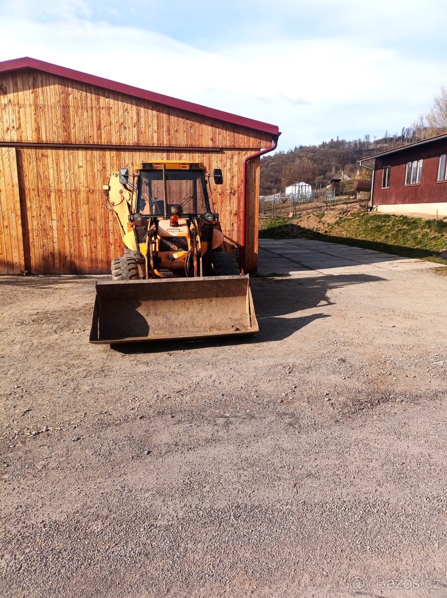 Traktor bagr JCB 2CX - 4