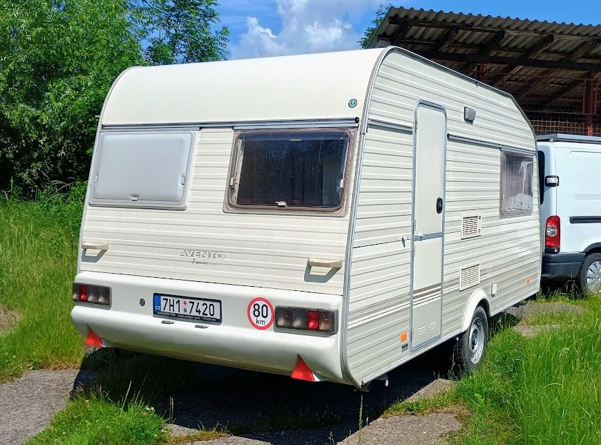 Avento 420TL premier, předstan, TV, WC - 4