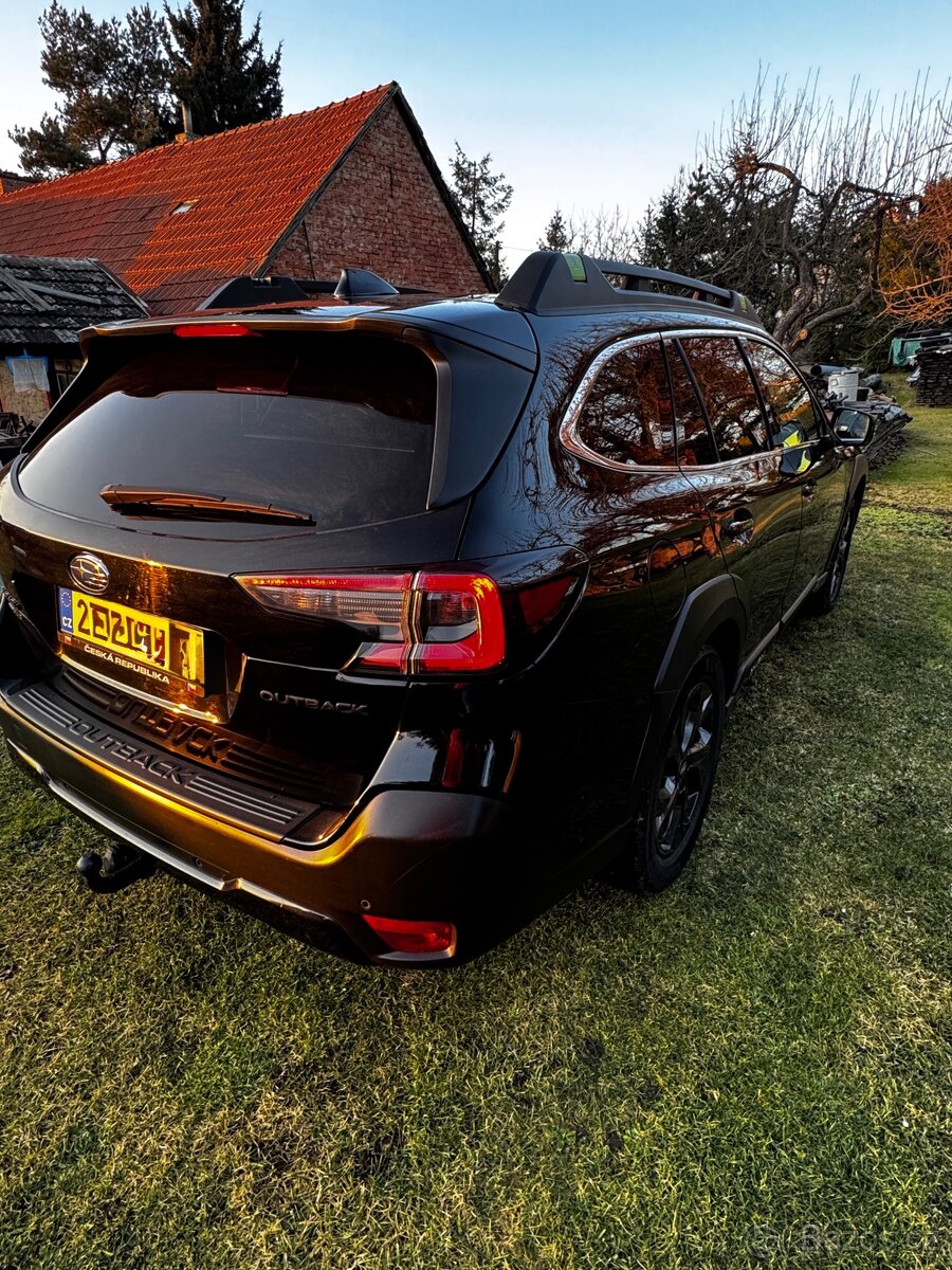Subaru Outback Field 2.5i 124 kW – Black Editino. - 4