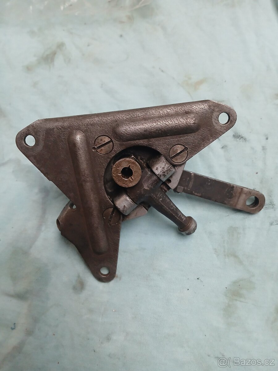 Jawa pérák 250 - 4