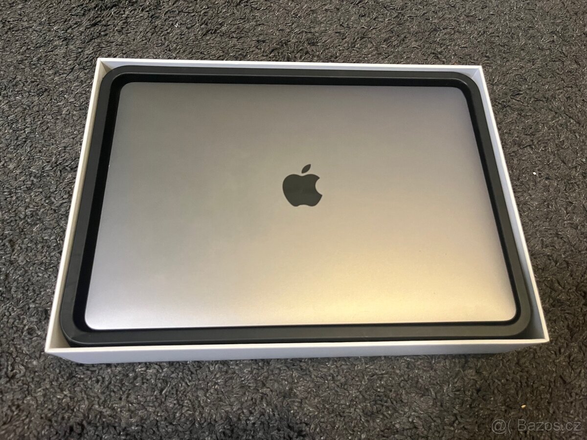 13 Macbook Pro 2019 s Touchbarem, i5 - 4