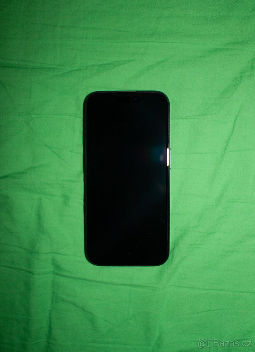 Prodám Apple iPhone 15 Pro – Modrý • Perfektní stav • 256 GB - 4