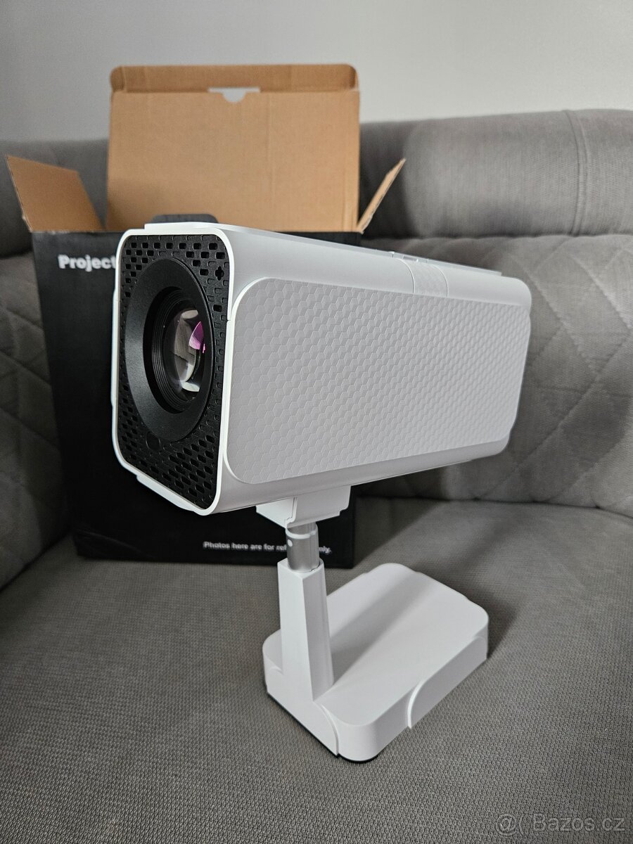 Puxinat TP-04 – nový projektor, pouze rozbalený - 4