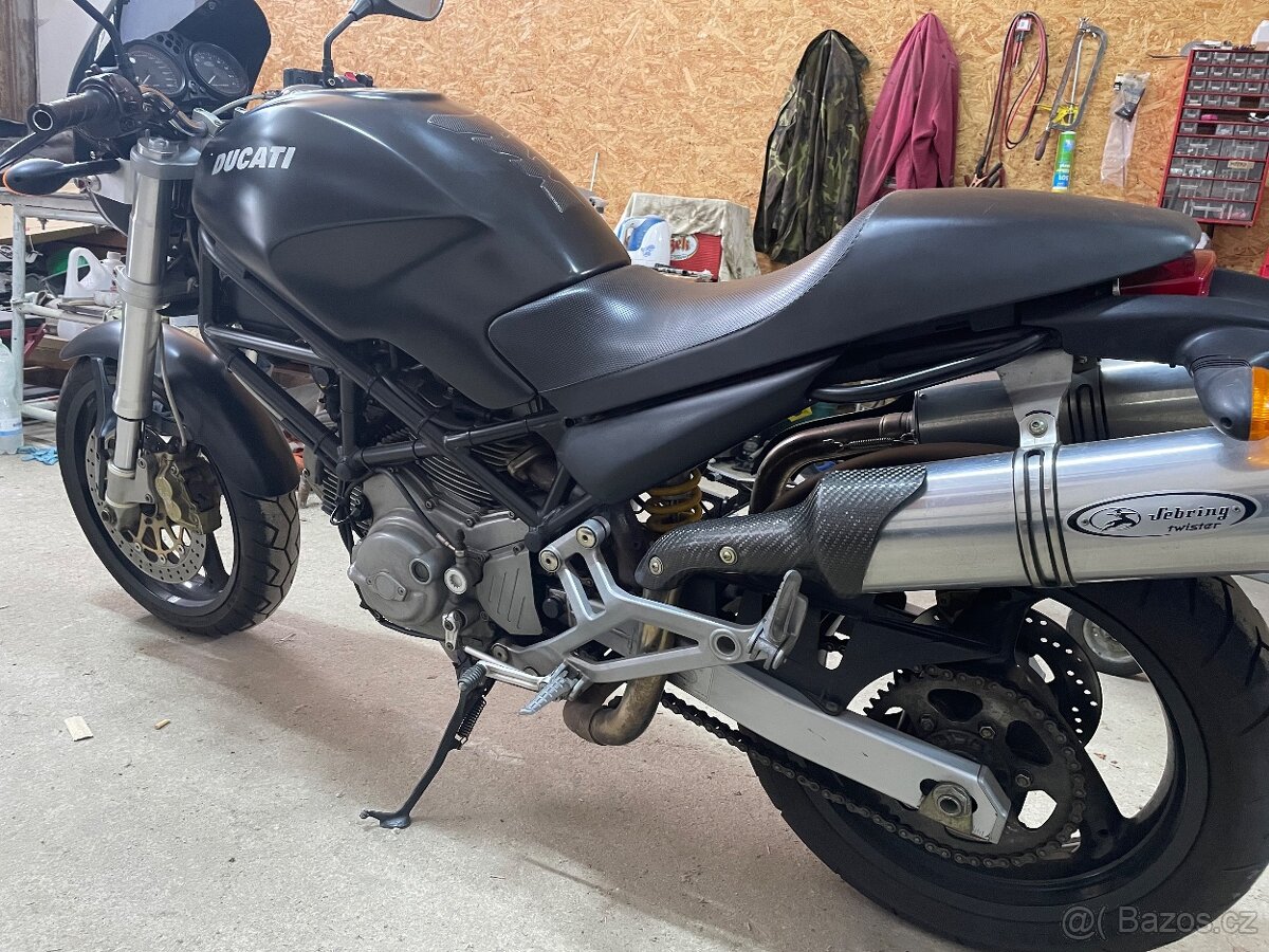 Ducati Monster 620i - 4