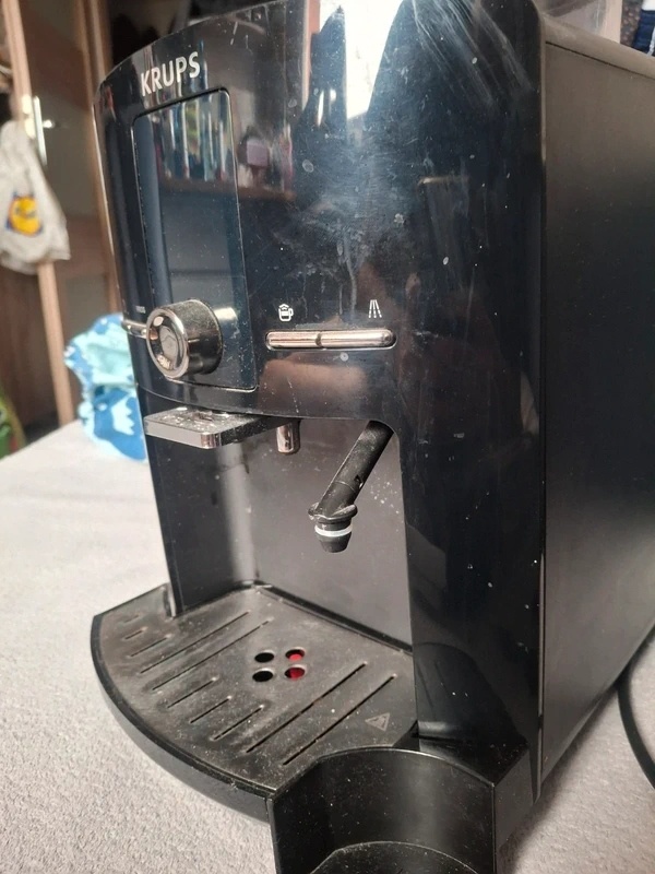 Automatický kávovar KRUPS - LATTE / CAPPUCCINO - 4