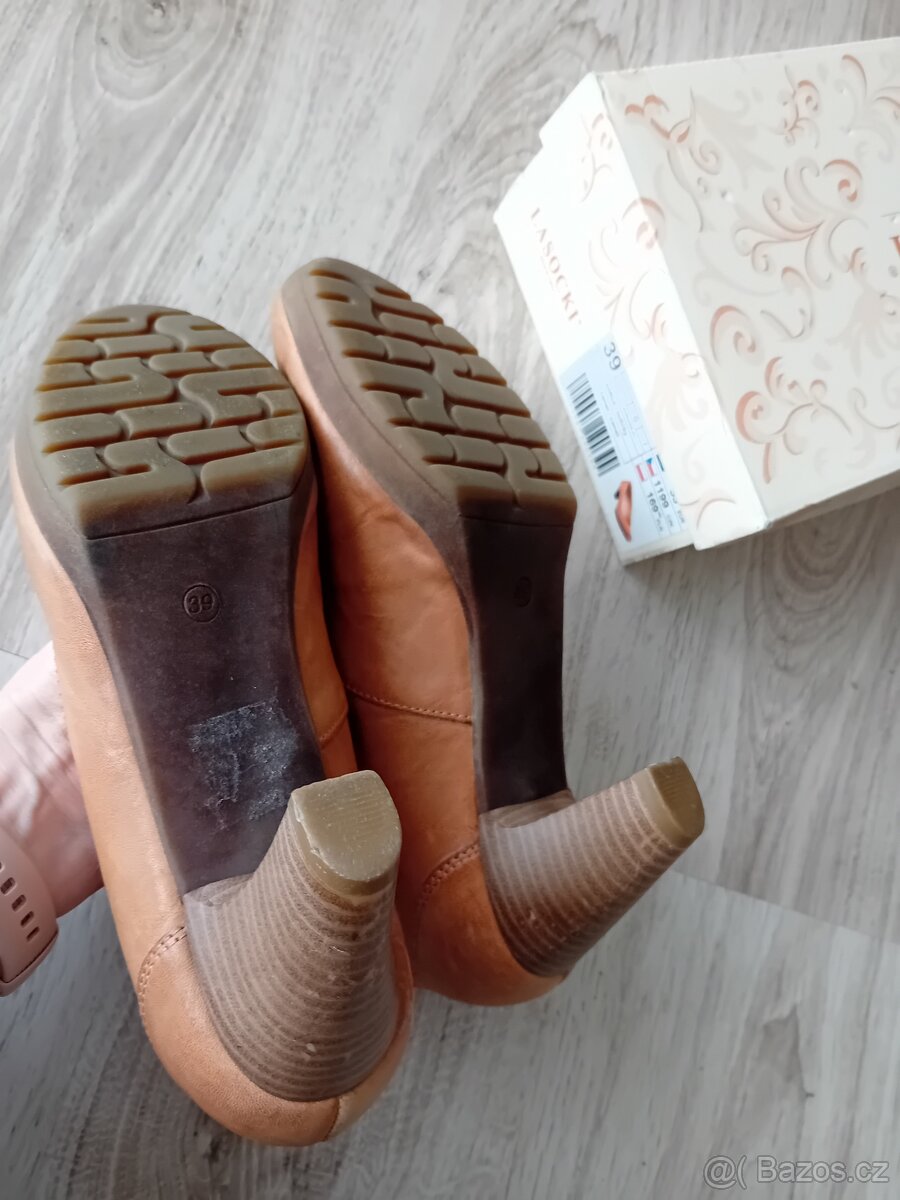 Dámské boty v. 39, 40 - 4