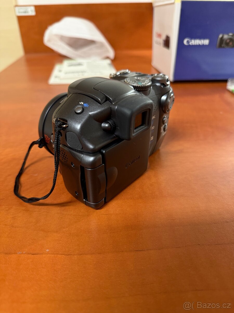 Canon PowerShot S3 IS - 4