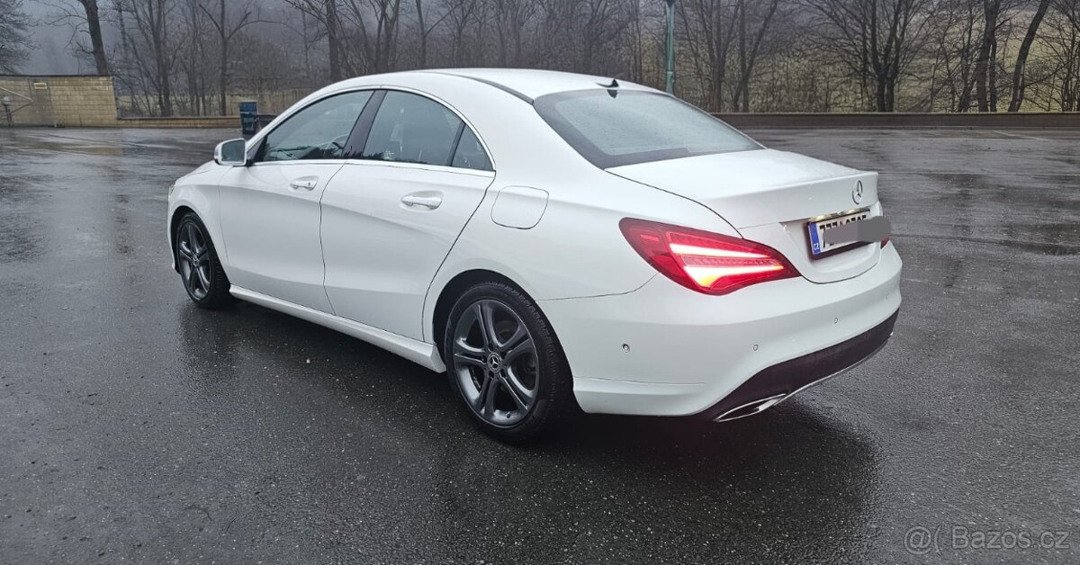 Mercedes Benz CLA 200 D - 4