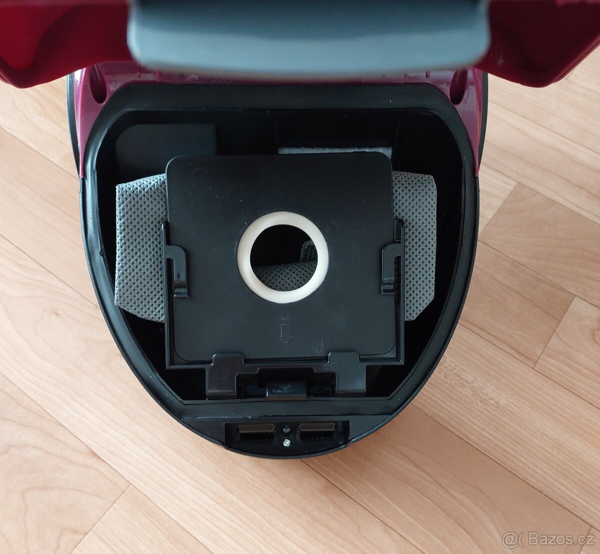 Kompaktní vysavač - 4