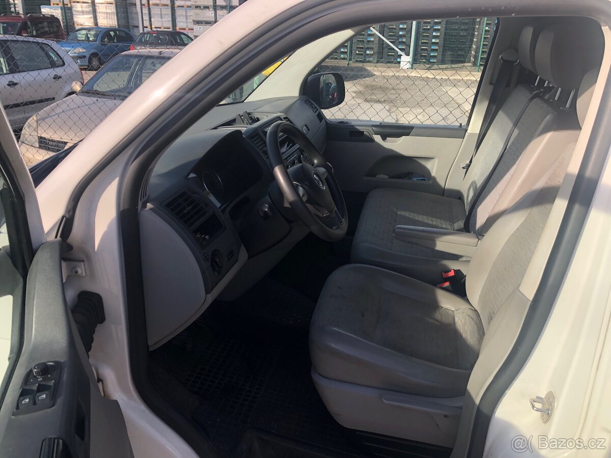 VW Transporter T5 - 4