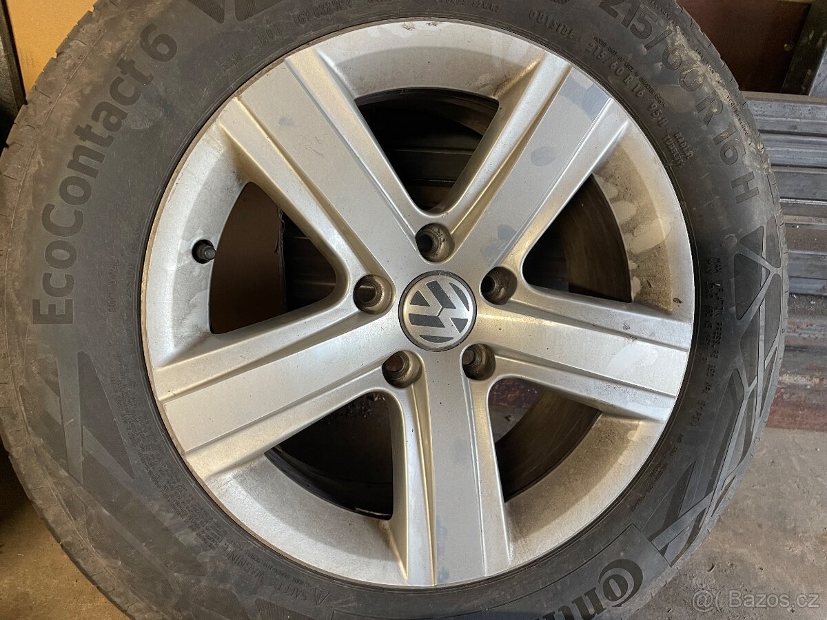 VW 6,5jx16 et33, letní 215/60 - 4