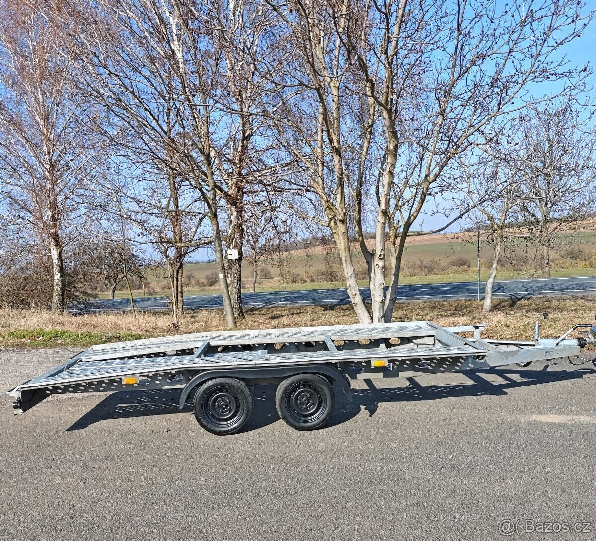 Přepravník aut Taurus 2.7t - 4