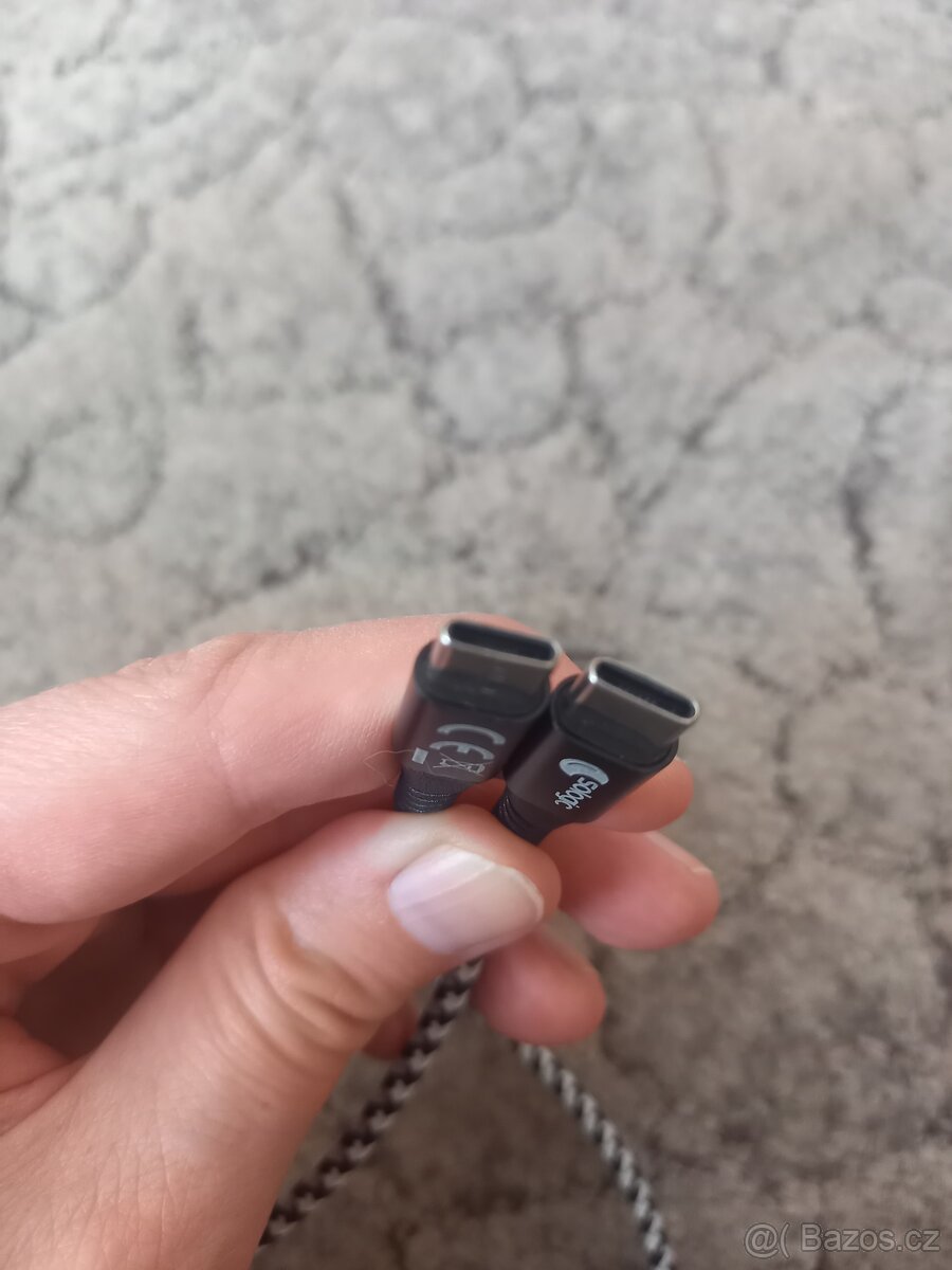 Datový kabel USB-C a USB-C - 4