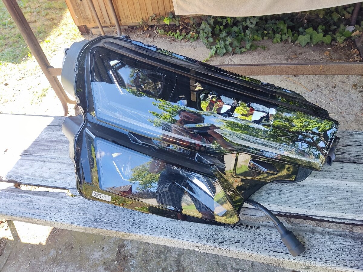 Přední Full LED světlomet pro Škodu Karoq - 4