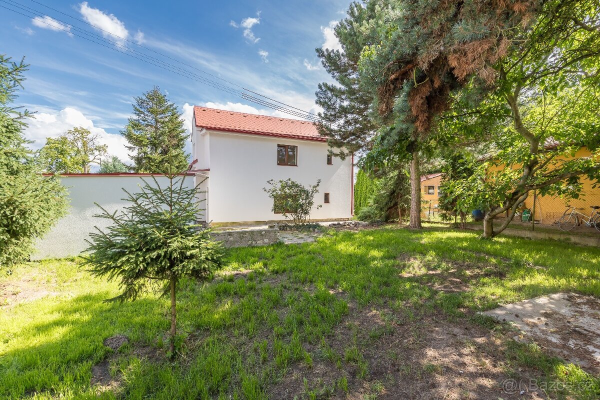 Prodám zrekonstruovaný rodinný dům v Týnci nad Labem - 4