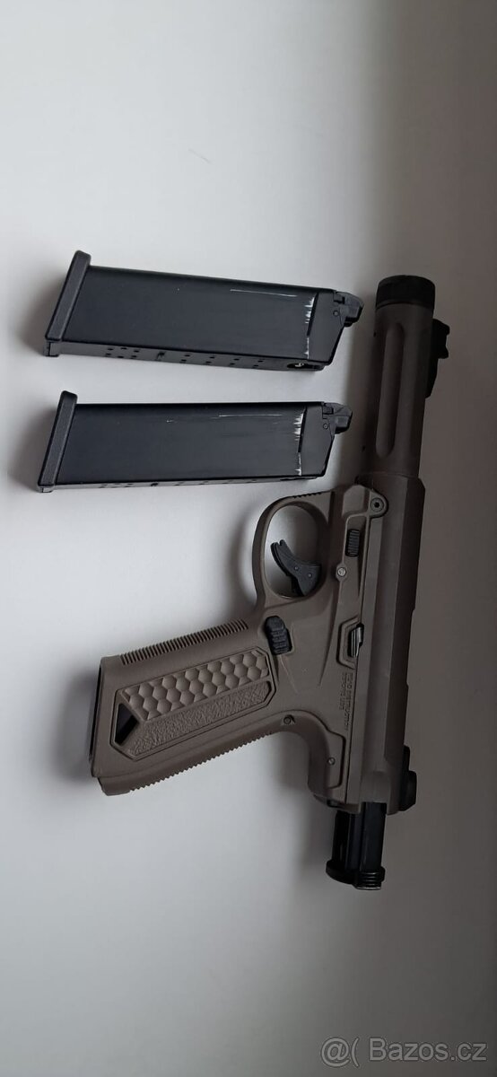 Airsoft pistole aap 01. 2 zásobníky - 4