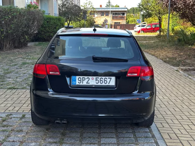 Audi A3 1.9 TDI 77kW Sportback Navi ALU R17 Tempomat - 4
