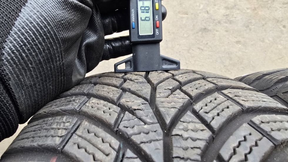 Zimní pneu 195/65/15 Continental - 4