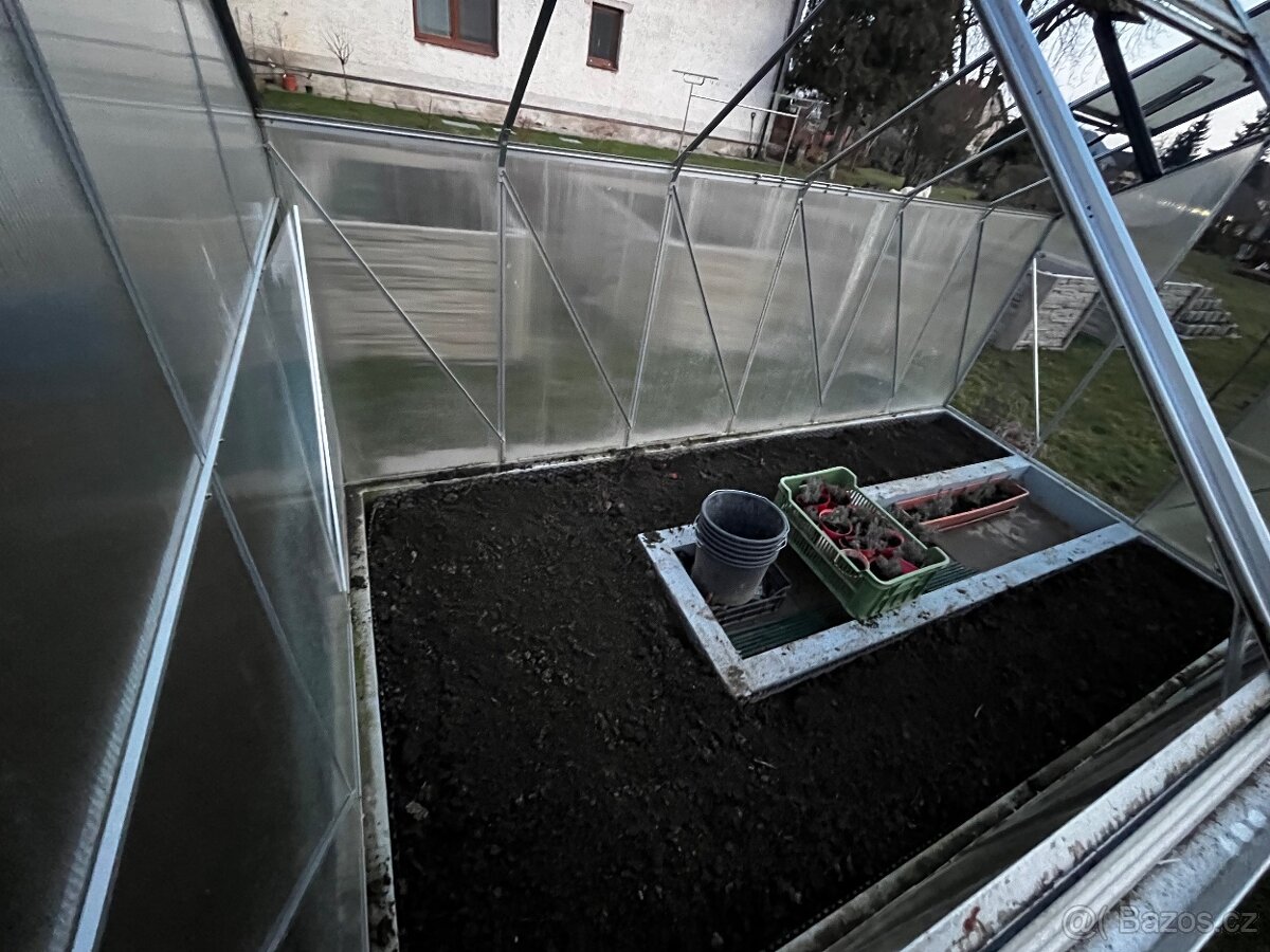 Polykarbonátový skleník - 4