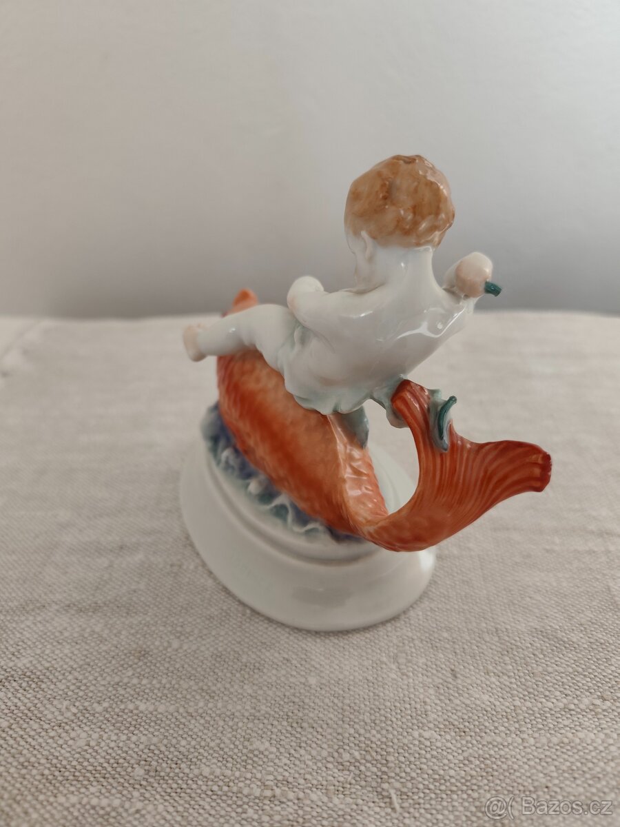 Herend chlapec na rybe porcelánová soška - 4