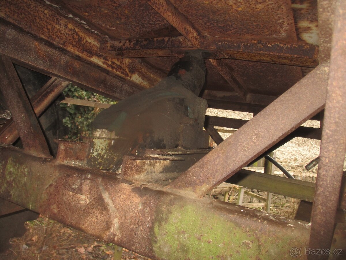 sklápěcí kára za traktor - 4