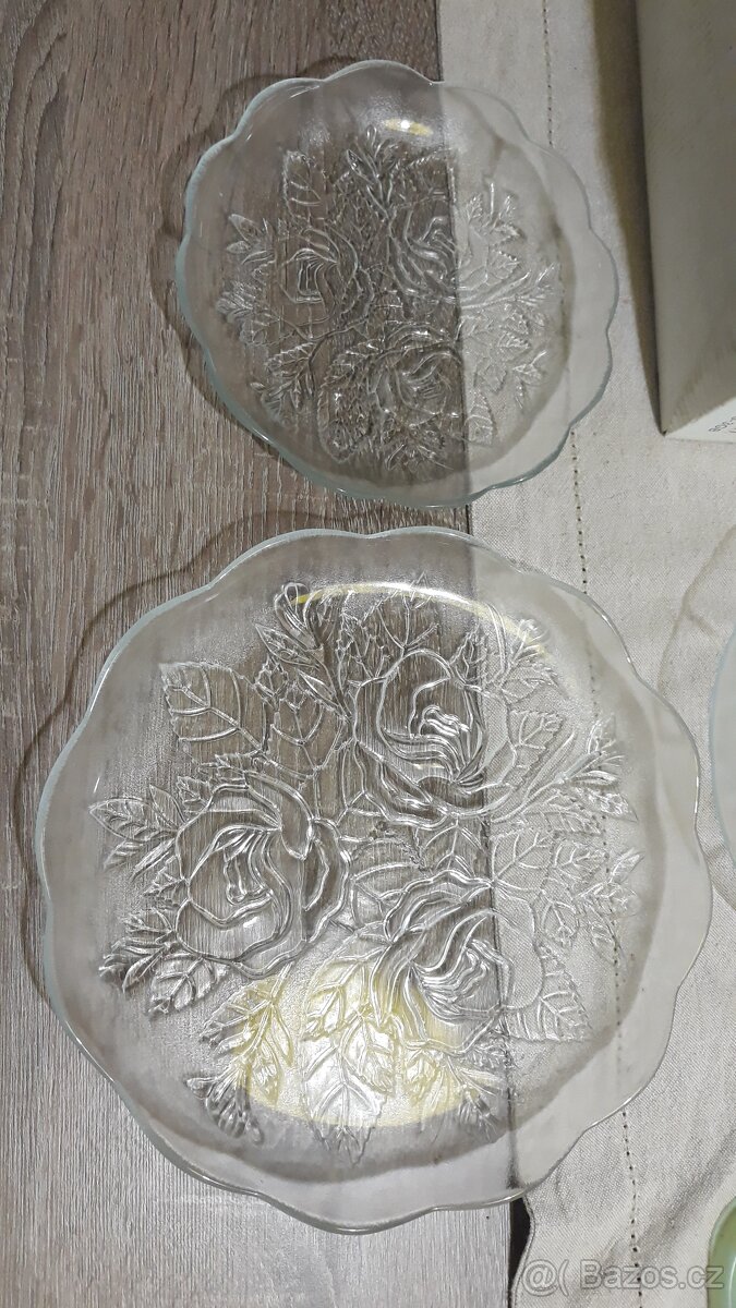 Jídelní sada talířu - 4