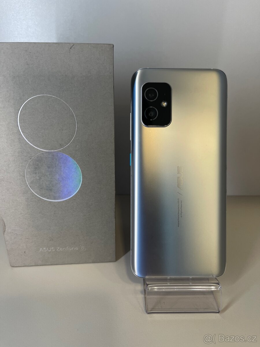 Asus ZenFone 8 - 4