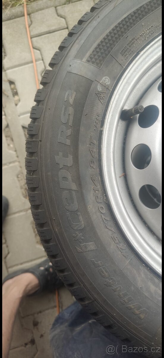 Hankook Winter icept RS2 175/70 R14 - 4