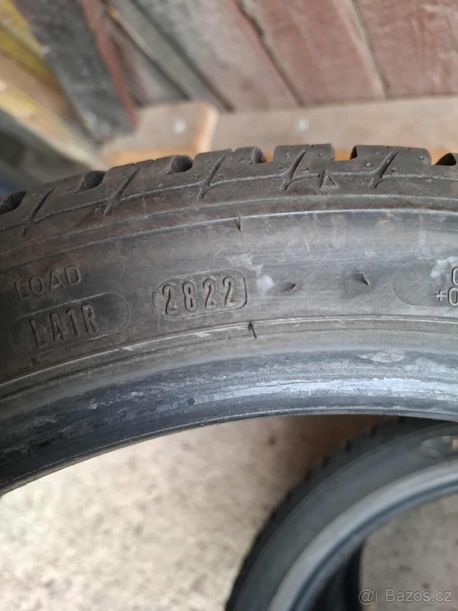 Zimní pneumatiky 225/40 R18 - 4