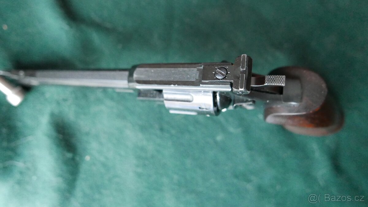 Pistole - Revolver - 4