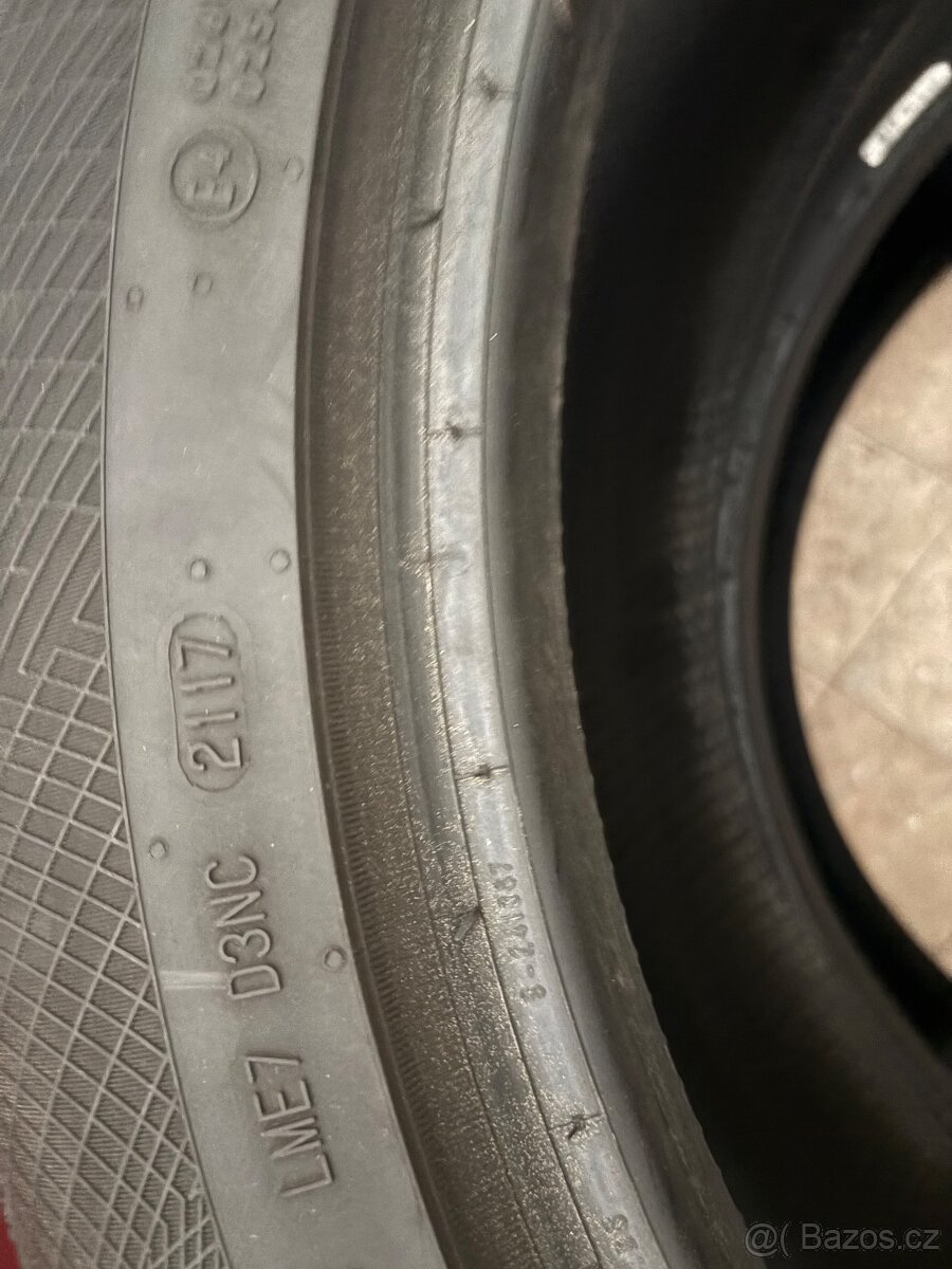 Zimní pneu 235/55/19 Continental - 4