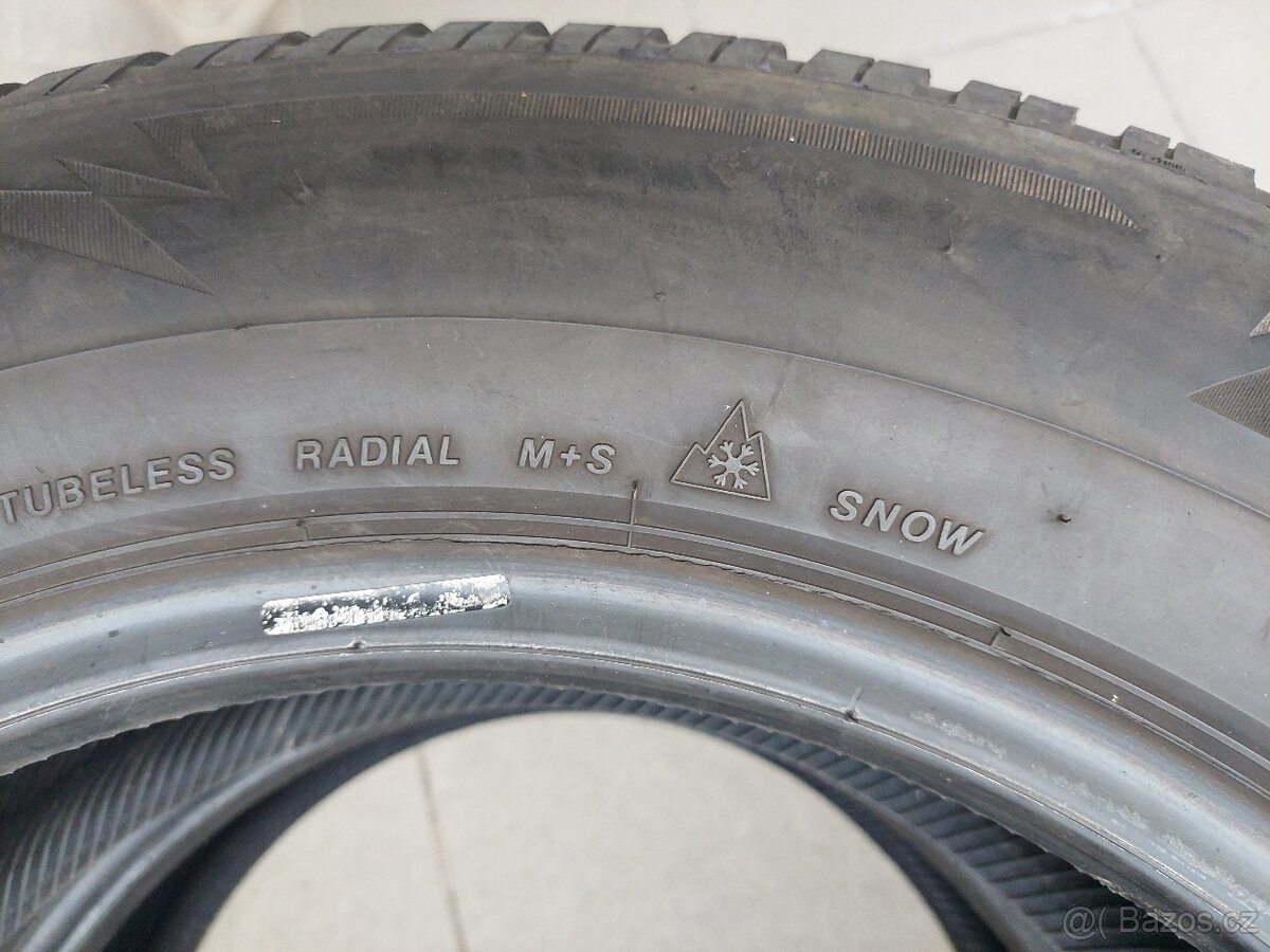 225/65 R17 zimní BIRDGESTONE - 4