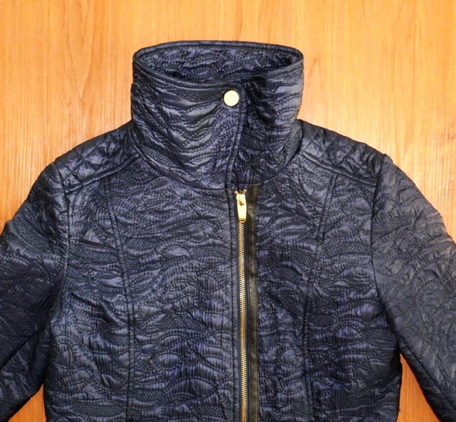 Zateplená tmavě modrá prošívaná bunda, vel. 38, zn. Via Spig - 4