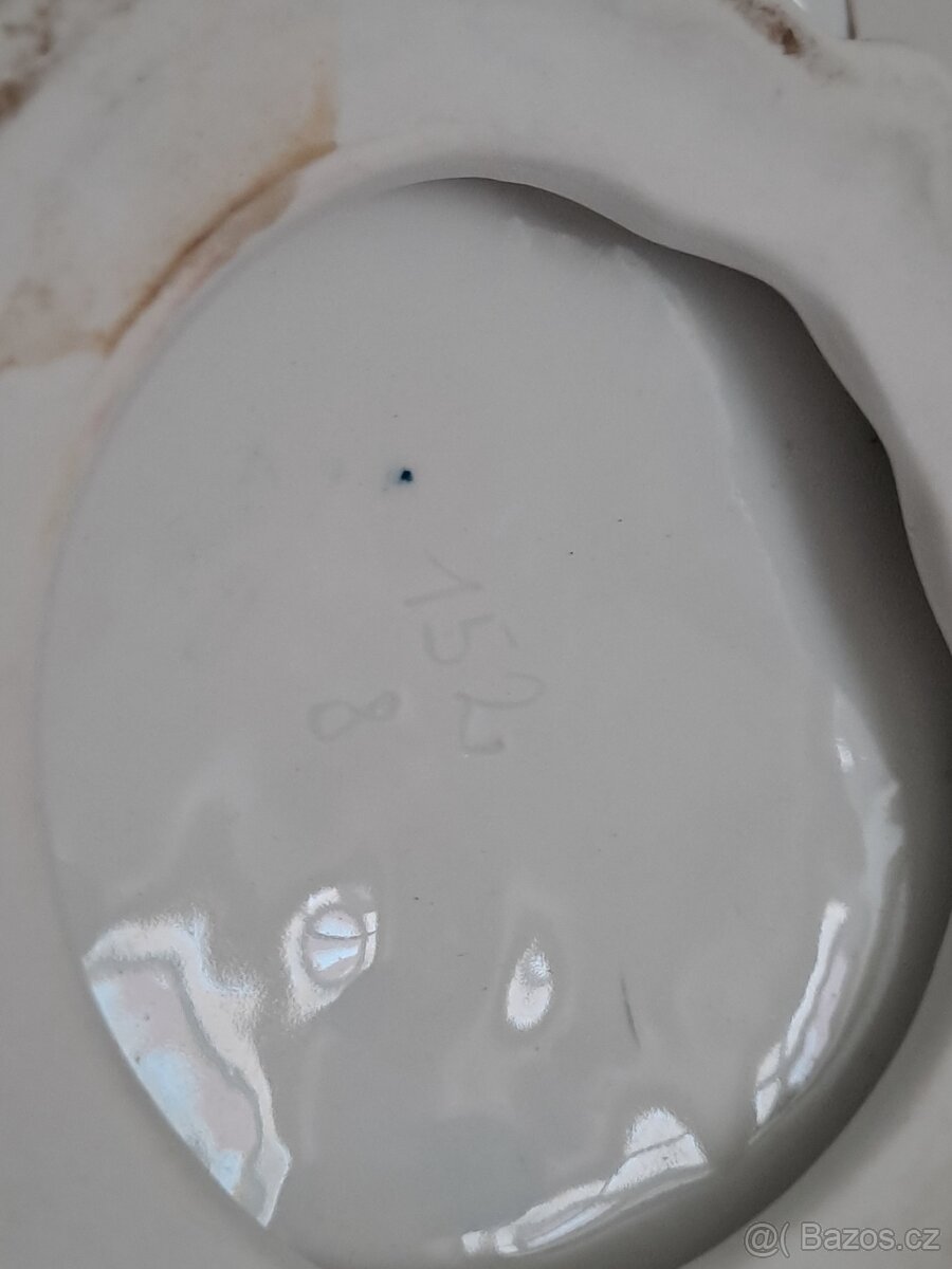 Royal Dux -Isis. - 4