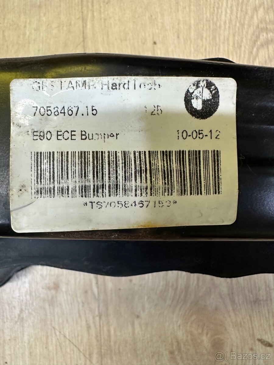 Výztuha zadního nárazníku BMW E90 E91 - 4