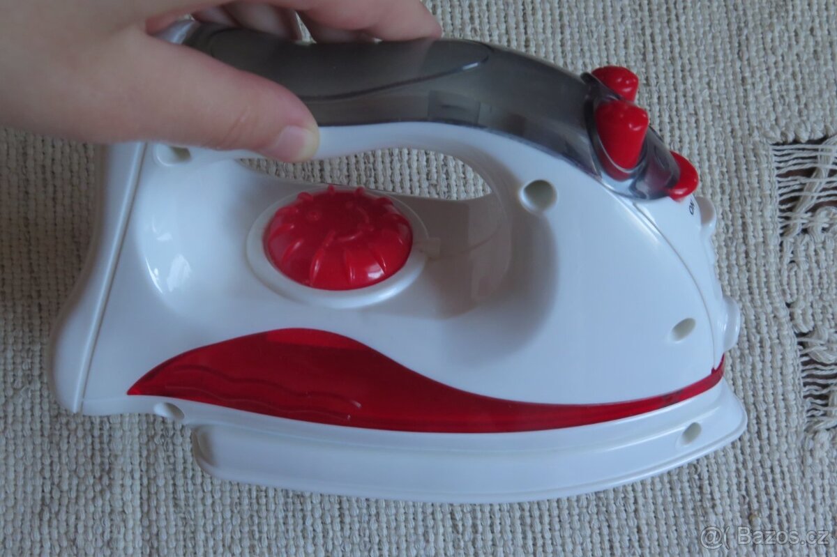 Chytrý tablet, jenga věž, žehlička, telefon... - 4